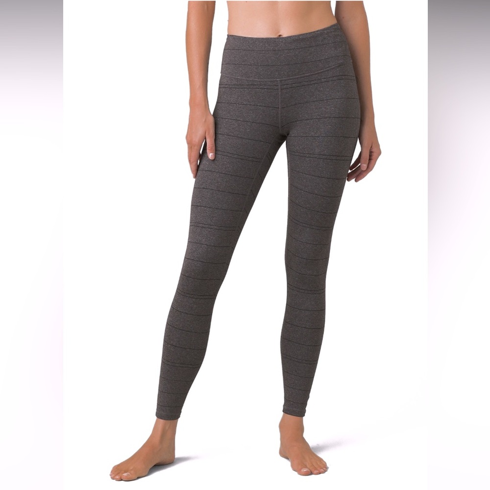 Prana Gray Leggings Size XL in Excellent Condition